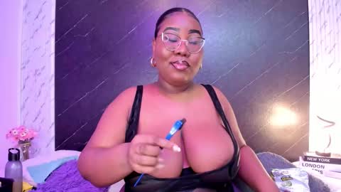  Darnell Queen online show from 6, 10, 2025