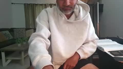 Snapshot of darryl43321 chatting on 18, 5, 2026 darryl43321 online show from 18, 5, 2026