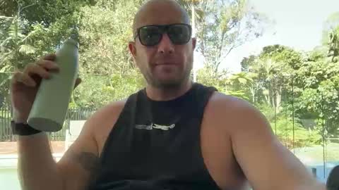 dartanian0001 online show from 20, 10, 2025