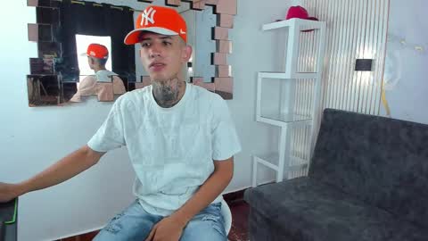 Snapshot of darwin_ggh chatting on 9, 11, 2025 darwin_ggh online show from 9, 11, 2025