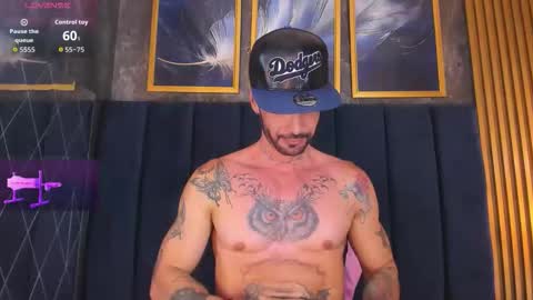 Snapshot of darwin_horny2 chatting on 6, 5, 2026 darwin_horny2 online show from 6, 5, 2026