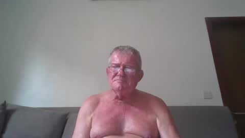 Snapshot of darwincock chatting on 3, 6, 2026 darwincock online show from 3, 6, 2026