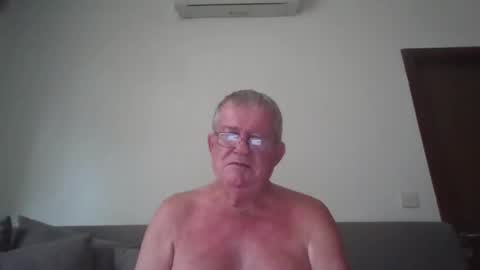 Snapshot of darwincock chatting on 6, 6, 2026 darwincock online show from 6, 6, 2026