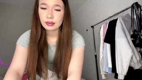 Snapshot of darylgerald chatting on 19, 4, 2026 Lia online show from 19, 4, 2026