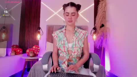 Snapshot of dasha_rodriguez chatting on 25, 6, 2026 dasha_rodriguez online show from 25, 6, 2026