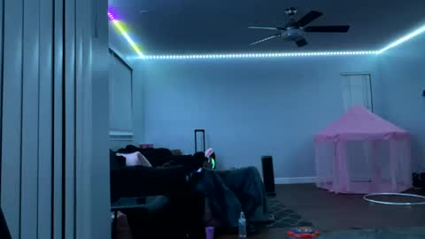 LushLavish online show from 3, 3, 2025