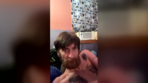 Snapshot of datitude chatting on 15, 3, 2026 datitude online show from 15, 3, 2026