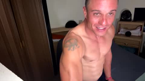 Snapshot of dave875126 chatting on 16, 5, 2026 dave875126 online show from 16, 5, 2026