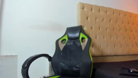 Snapshot of dave_skinnycum420 chatting on 6, 11, 2025 dave online show from 6, 11, 2025