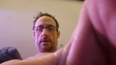 Snapshot of david1982yesyes chatting on 8, 5, 2026 david1982yesyes online show from 8, 5, 2026