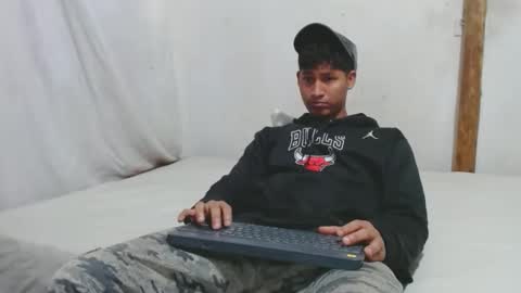 Snapshot of david_efrem chatting on 21, 9, 2025 david_efrem online show from 21, 9, 2025