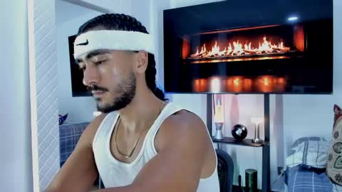 Hey im David that loves to explore and speak their fantasies. Very open talktative and nice. Feel free to chat with me online show from 24, 5, 2026