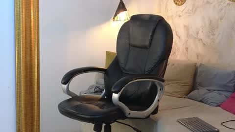 JF oliveira online show from 12, 12, 2024