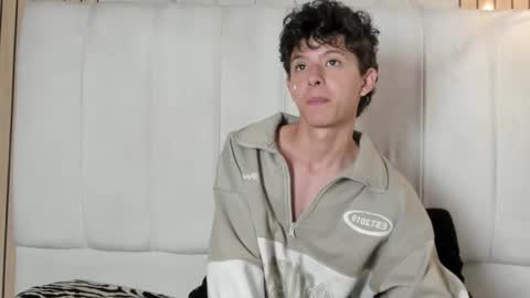 Snapshot of david_roy_ chatting on 20, 2, 2026 Roy online show from 20, 2, 2026