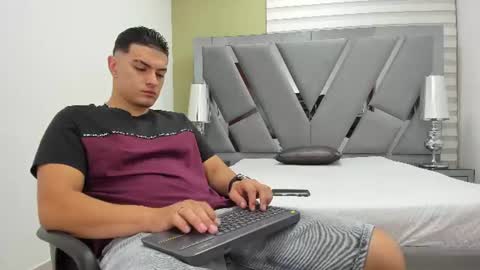 Snapshot of david_victoriaa chatting on 19, 6, 2026 david_victoriaa online show from 19, 6, 2026