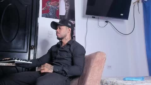 Snapshot of davide_daniels chatting on 25, 5, 2026 Davide online show from 25, 5, 2026