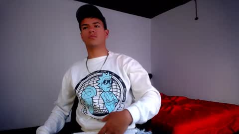 Snapshot of davidkaloc chatting on 7, 1, 2025 David online show from 7, 1, 2025