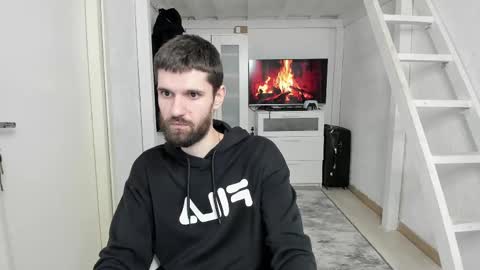 Snapshot of davidnowak chatting on 17, 12, 2024 David online show from 17, 12, 2024