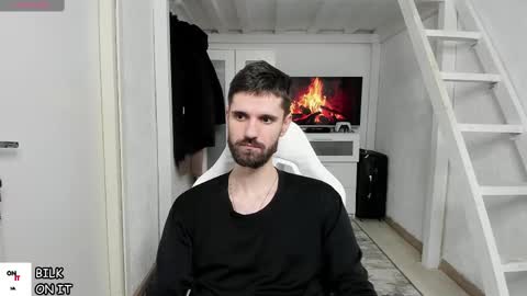 Snapshot of davidnowak chatting on 22, 1, 2025 David online show from 22, 1, 2025