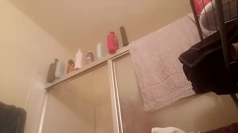 Snapshot of davidzhere222800 chatting on 5, 1, 2025 davidzhere222800 online show from 5, 1, 2025