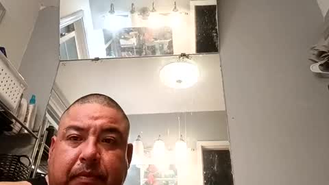 Snapshot of davidzhere222800 chatting on 15, 11, 2025 davidzhere222800 online show from 15, 11, 2025