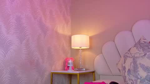 Valentina Gomez online show from 20, 11, 2025