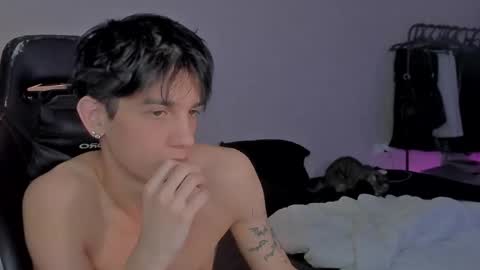 Snapshot of davisross chatting on 30, 1, 2025 davis online show from 30, 1, 2025