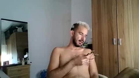 Snapshot of davomagno chatting on 28, 9, 2025 davomagno online show from 28, 9, 2025