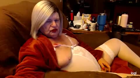 Snapshot of dawndoesall chatting on 6, 1, 2025 dawndoesall online show from 6, 1, 2025