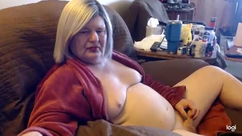 Snapshot of dawndoesall chatting on 9, 2, 2025 dawndoesall online show from 9, 2, 2025