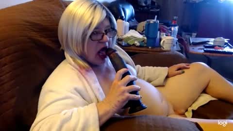 Snapshot of dawndoesall chatting on 1, 3, 2025 dawndoesall online show from 1, 3, 2025