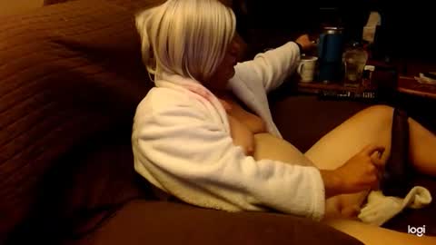 Snapshot of dawndoesall chatting on 29, 10, 2025 dawndoesall online show from 29, 10, 2025