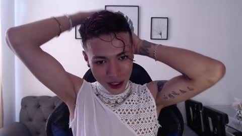 Snapshot of daxonreyy_ chatting on 14, 11, 2025 Daxon online show from 14, 11, 2025