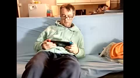 Dazzill online show from 15, 12, 2024