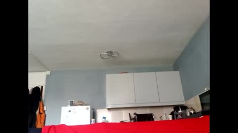 Dazzill online show from 2, 2, 2025