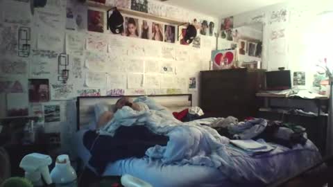 dbeamon92 online show from 14, 2, 2026