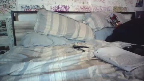 dbeamon92 online show from 10, 4, 2026