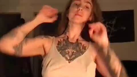 Snapshot of deadred___ chatting on 1, 12, 2025 Jori online show from 1, 12, 2025