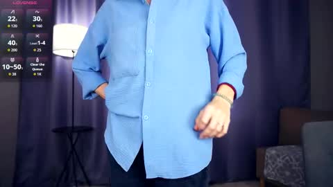 Charlie 18yo online show from 24, 9, 2025