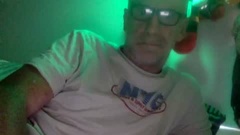 deanofflove221000 online show from 28, 10, 2025