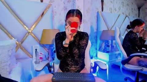 Snapshot of deboralombardii chatting on 4, 11, 2025 deboralombardii online show from 4, 11, 2025