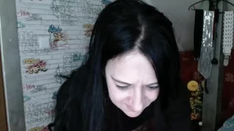 DebraMilf online show from 15, 4, 2026