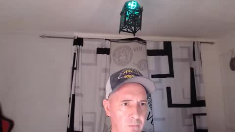 Snapshot of decusbomont chatting on 6, 6, 2026 decusbomont online show from 6, 6, 2026
