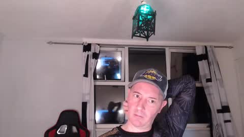 Snapshot of decusbomont chatting on 8, 6, 2026 decusbomont online show from 8, 6, 2026