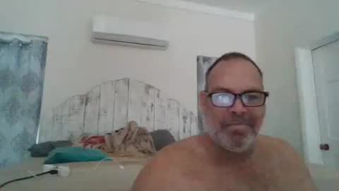 Snapshot of deepdiveme chatting on 6, 1, 2025 deepdiveme online show from 6, 1, 2025