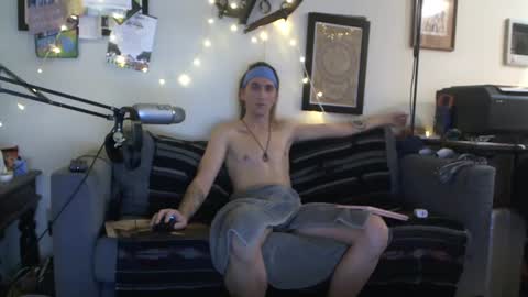 definatelyvegan online show from 4, 10, 2025