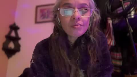 Tori online show from 16, 1, 2025