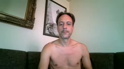 Snapshot of degrandis chatting on 18, 7, 2026 Luka Magic online show from 18, 7, 2026