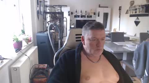 deinprinz2312 online show from 4, 12, 2024