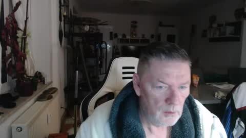 Snapshot of deinprinz2312 chatting on 4, 2, 2026 deinprinz2312 online show from 4, 2, 2026